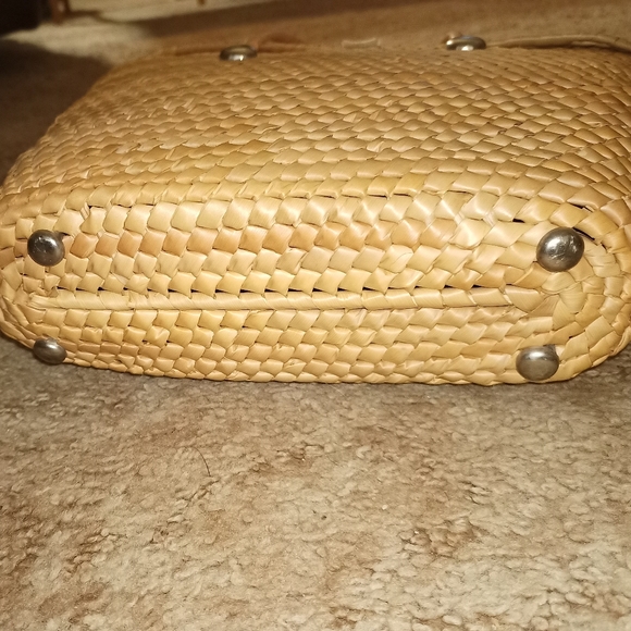 Handmade basket weave floral straw/leather purse - Picture 8 of 15